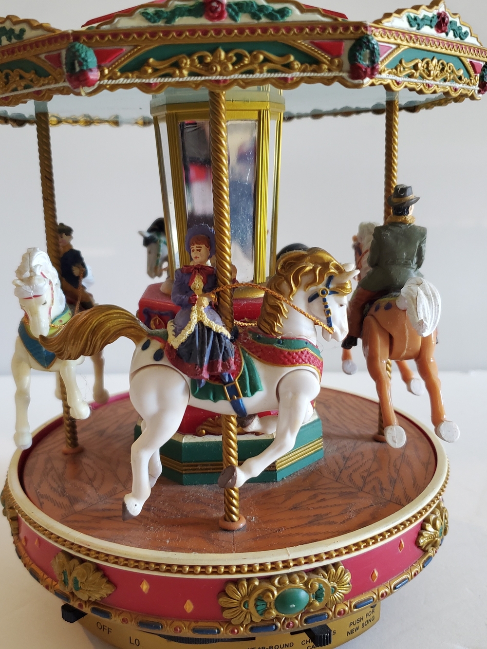 Mr. Christmas Classic Red and Gold Musical Carousel